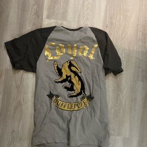 Harry Potter Hufflepuff Tshirt small